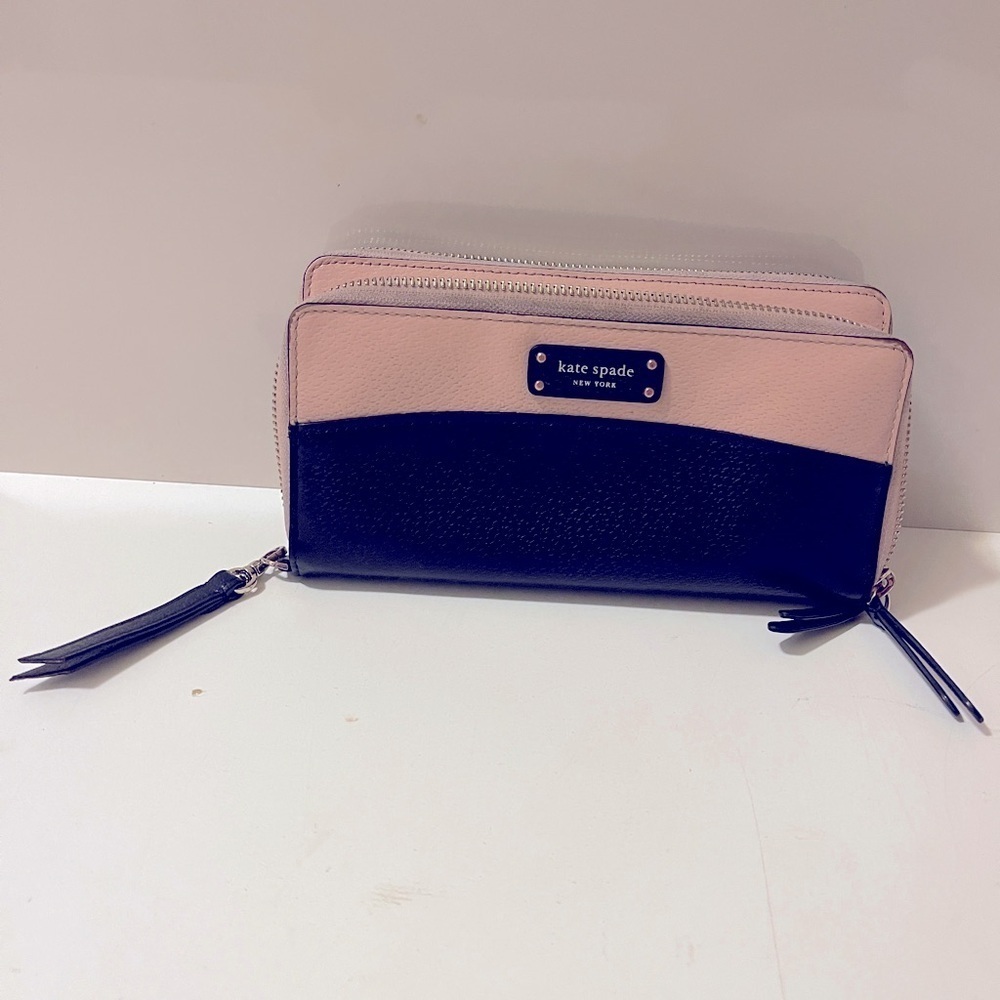 Large Carryall Zip-Around Leather Wristlet Wallet. Black and peach